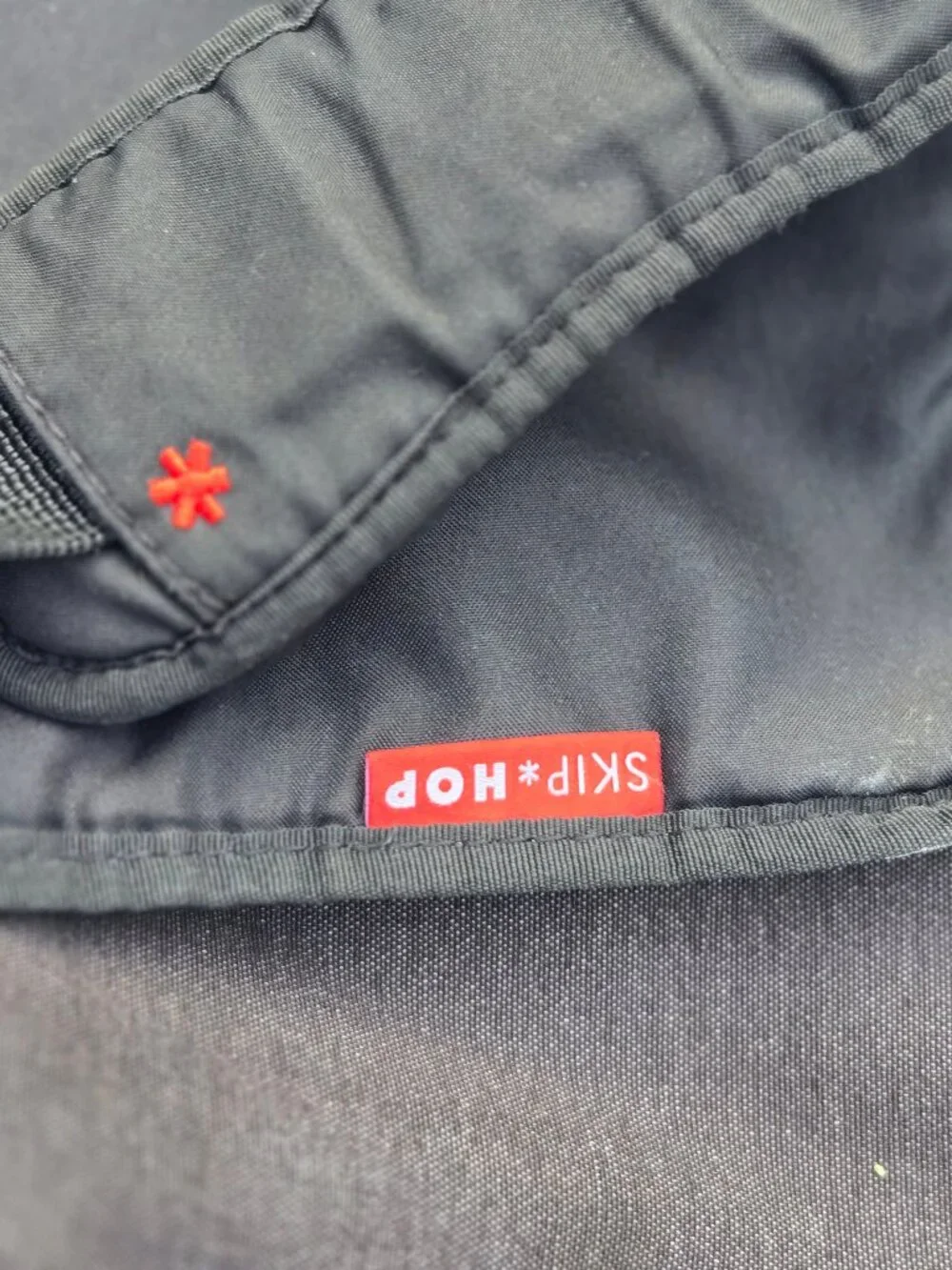 Skip Hop over pockets