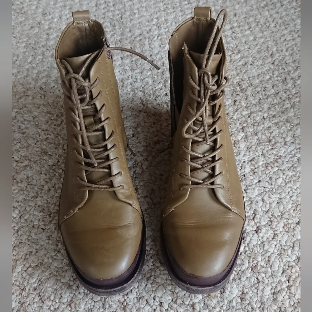 Vince Cooper Leather Cypress green  Leather Boots Size 5.5