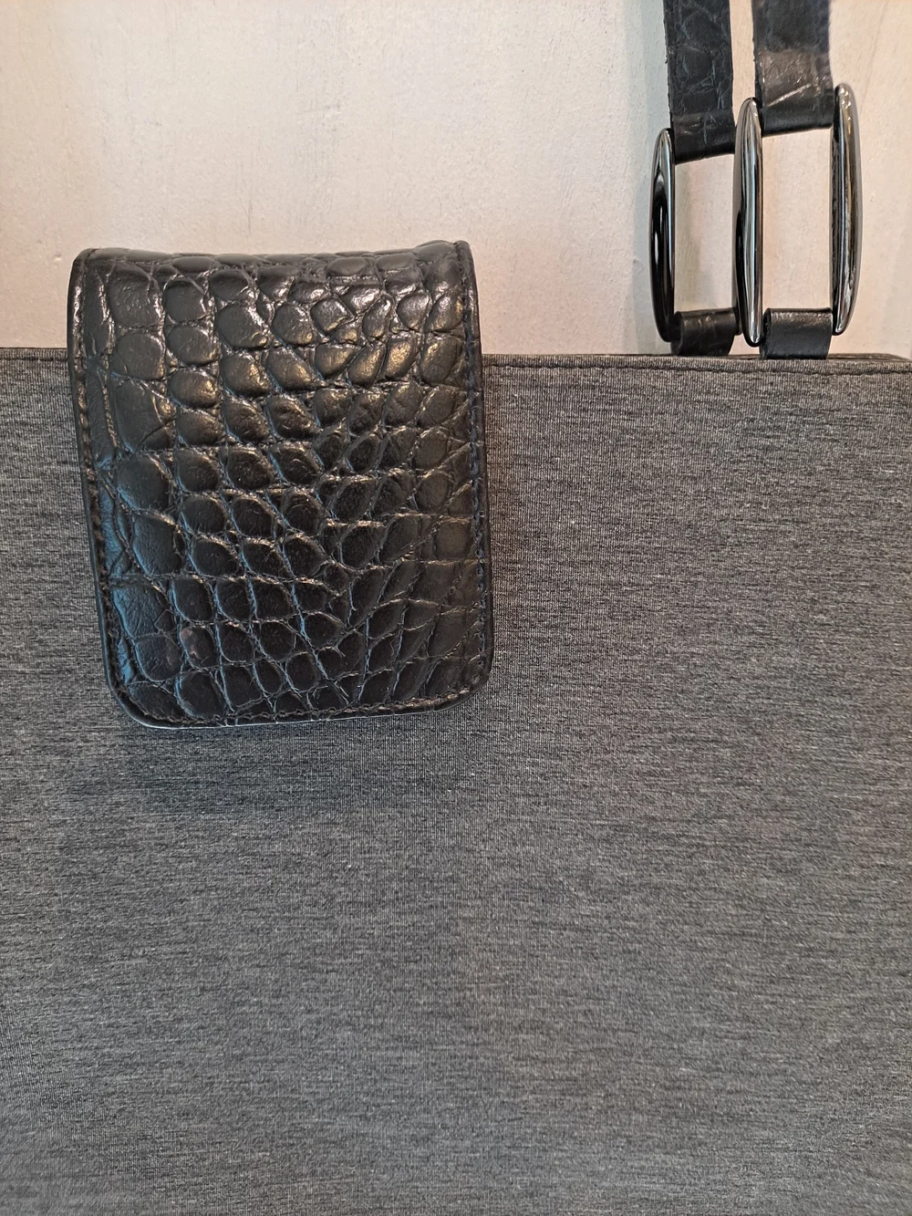 Dana Buchman sleek dana