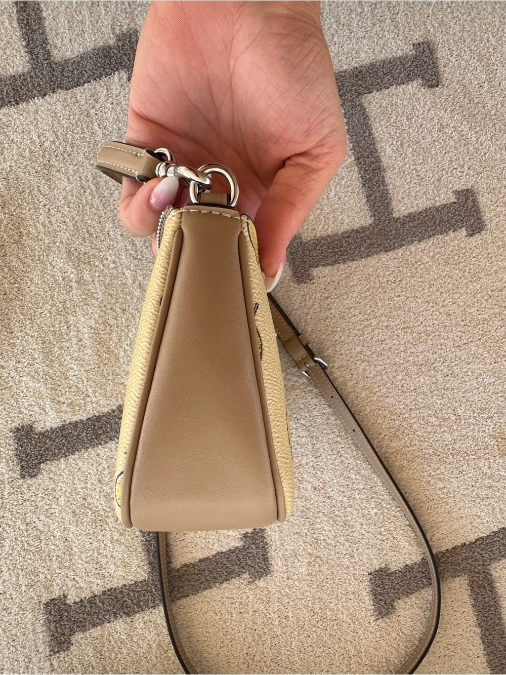 Coach crossbody cheerful