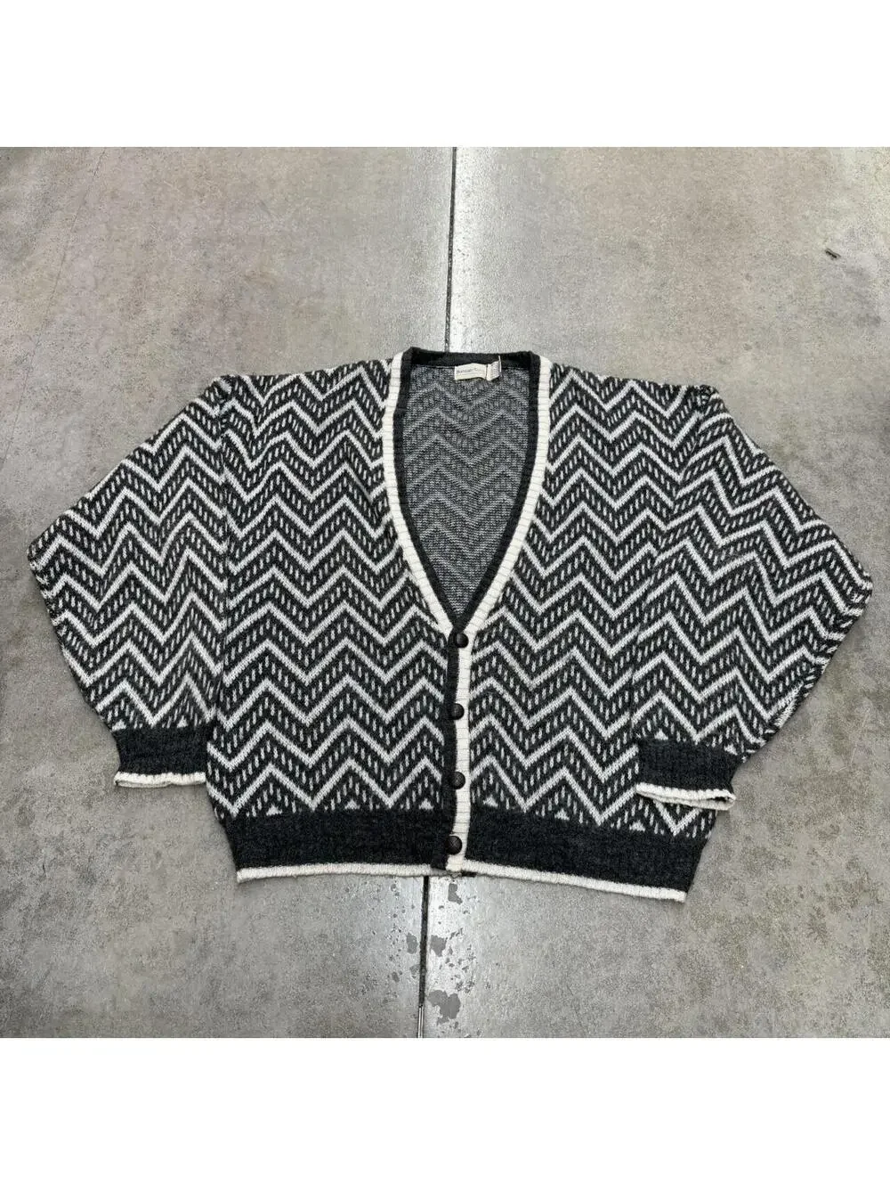 vintage boundary waters grey and white striped knit cardigan sweater size xl
