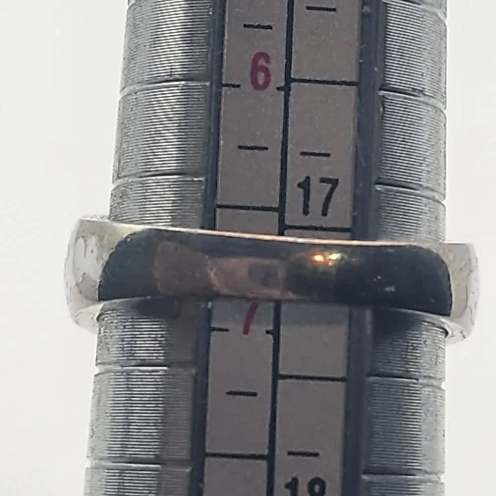 Marsala silver tone