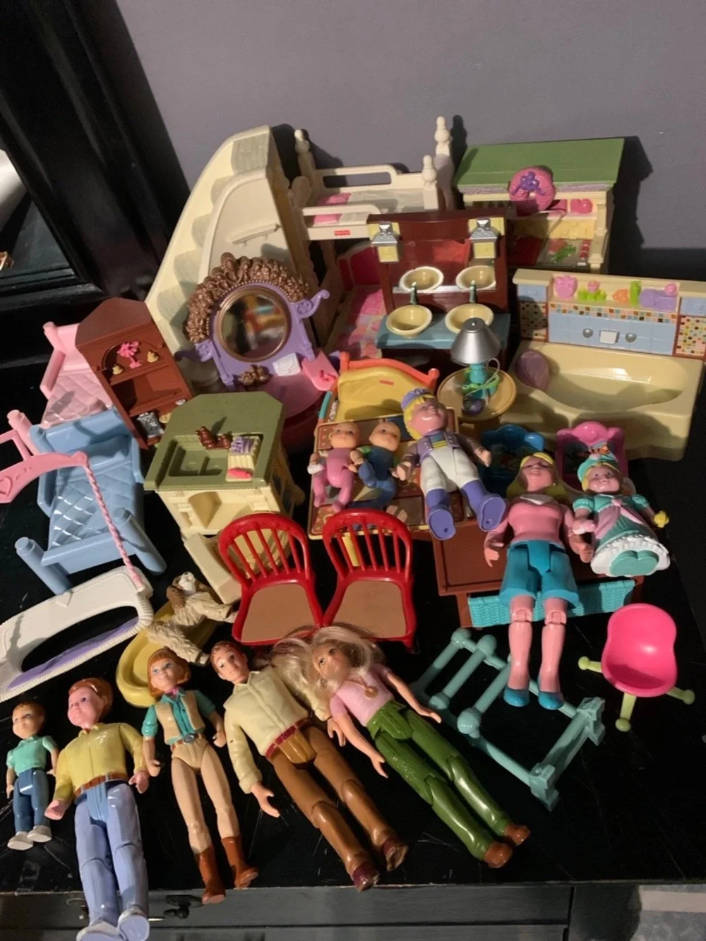 Vtg Fisher Price Loving Family Doll House Lot Furniture Bed Kitchen Characters