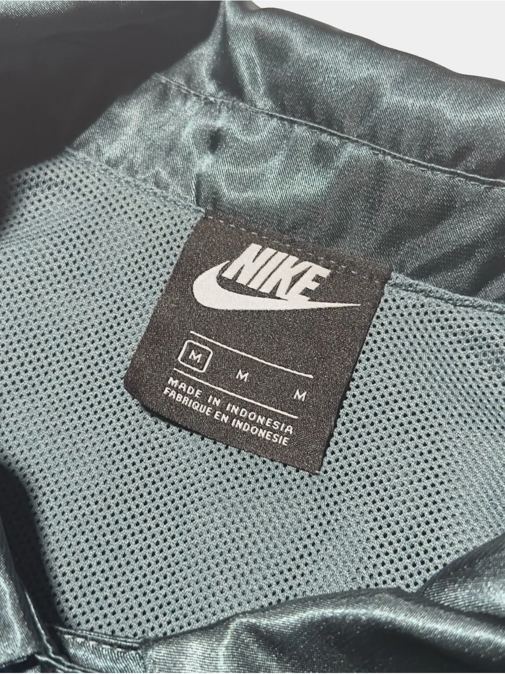 Nike smooth front fit