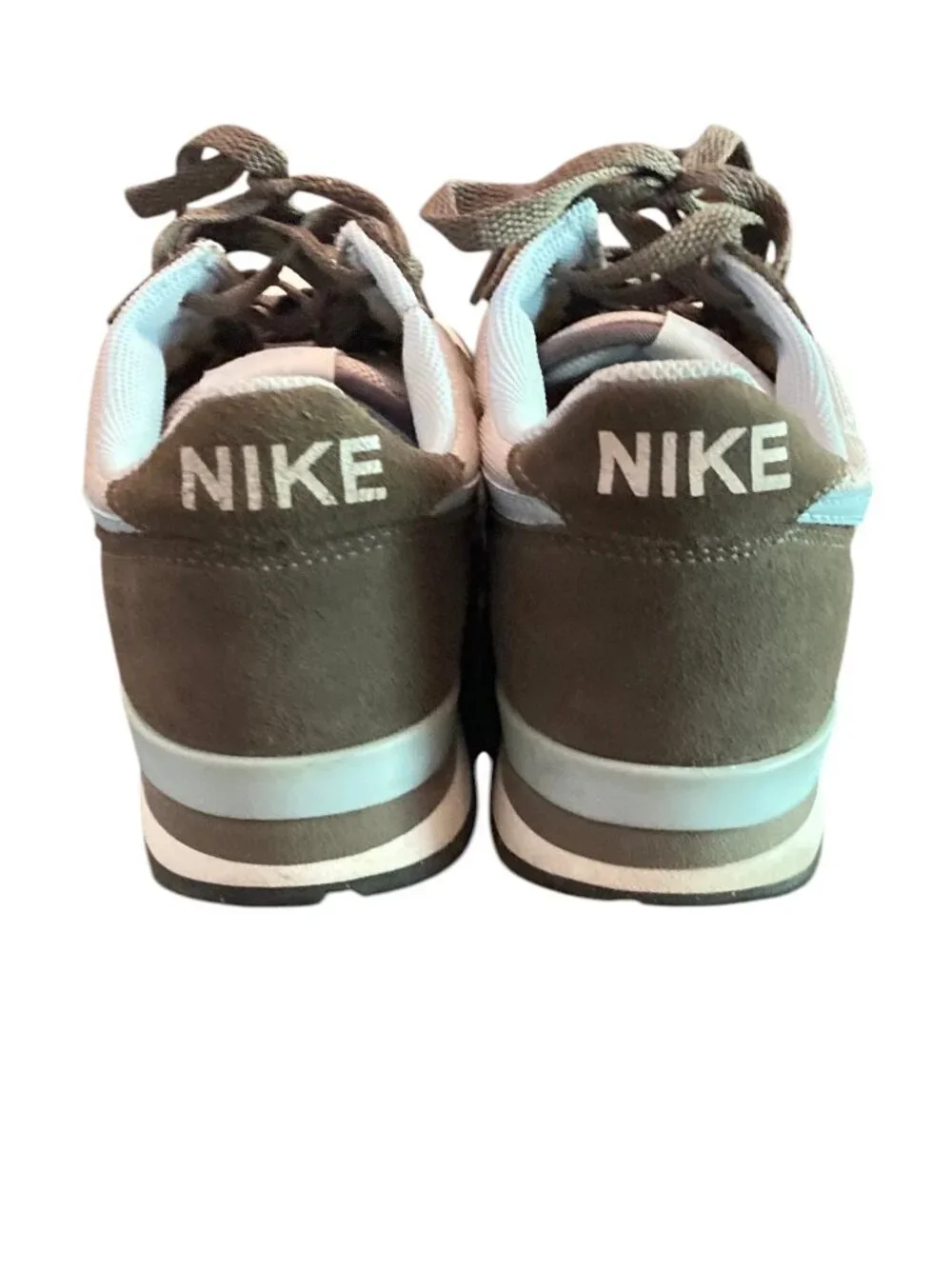 Nike women internationalist