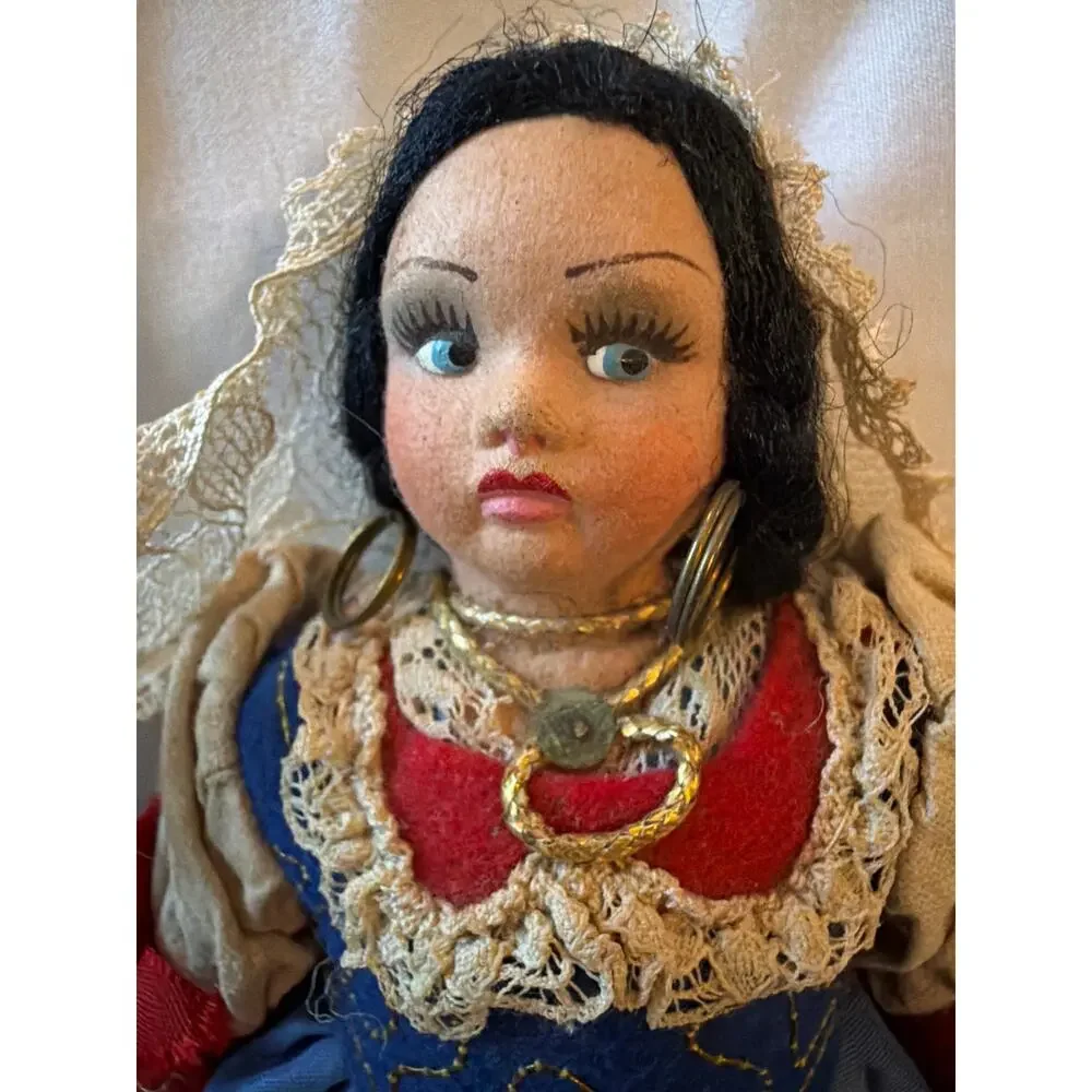 Unbranded beautiful vintage