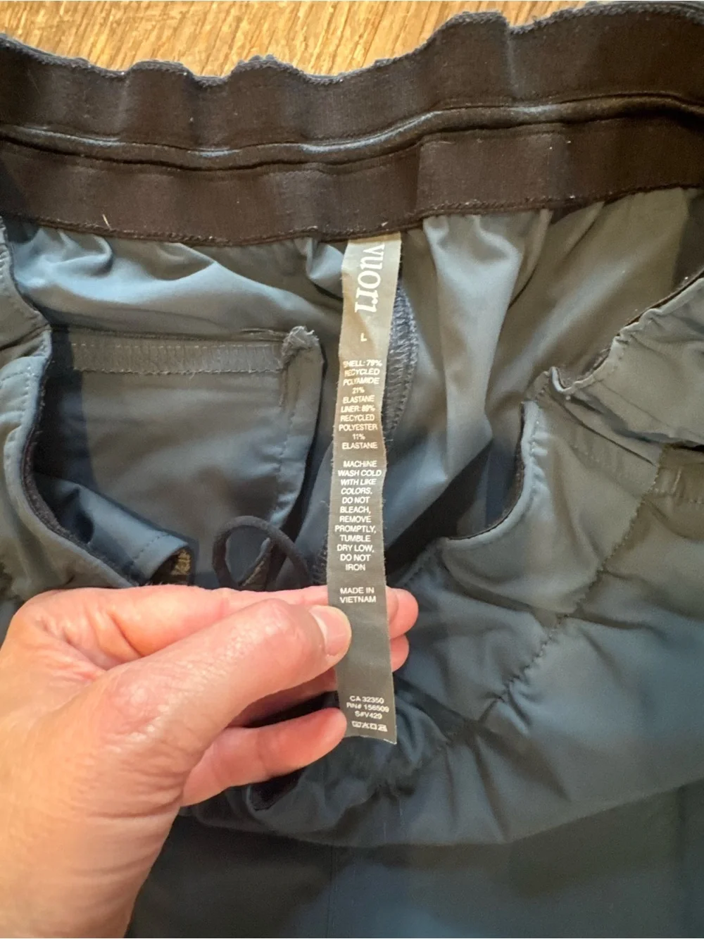 Vuori questions waistband