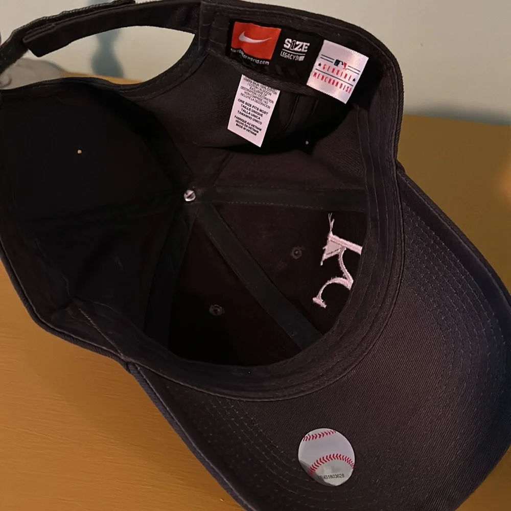 Nike fits preowned
