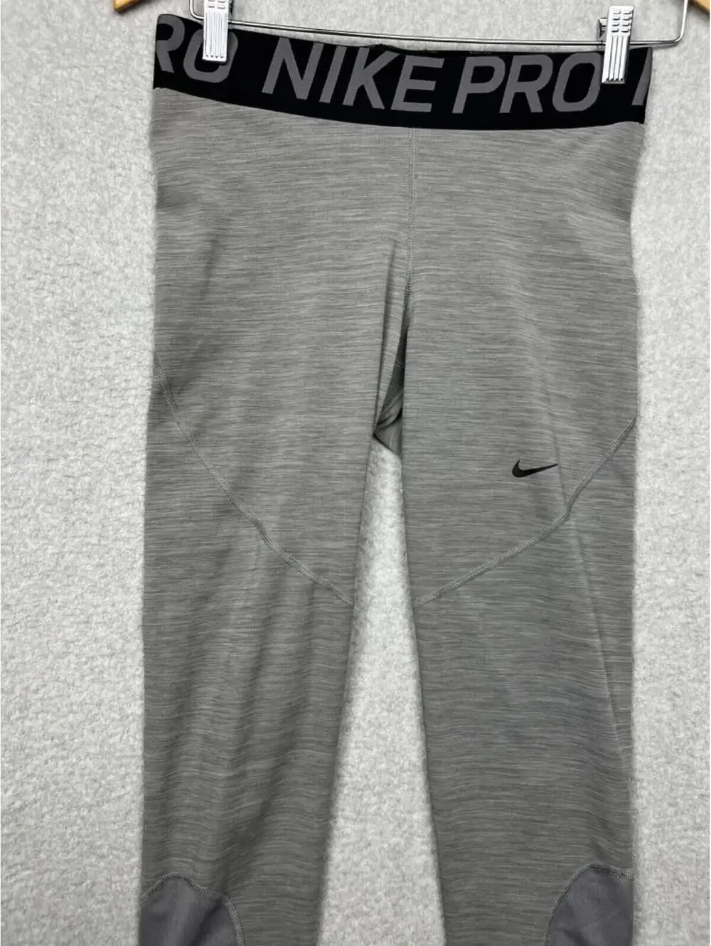 Nike Pro Tight Fit Crop Length Training Leggings Dri fit Womens M Running Gray