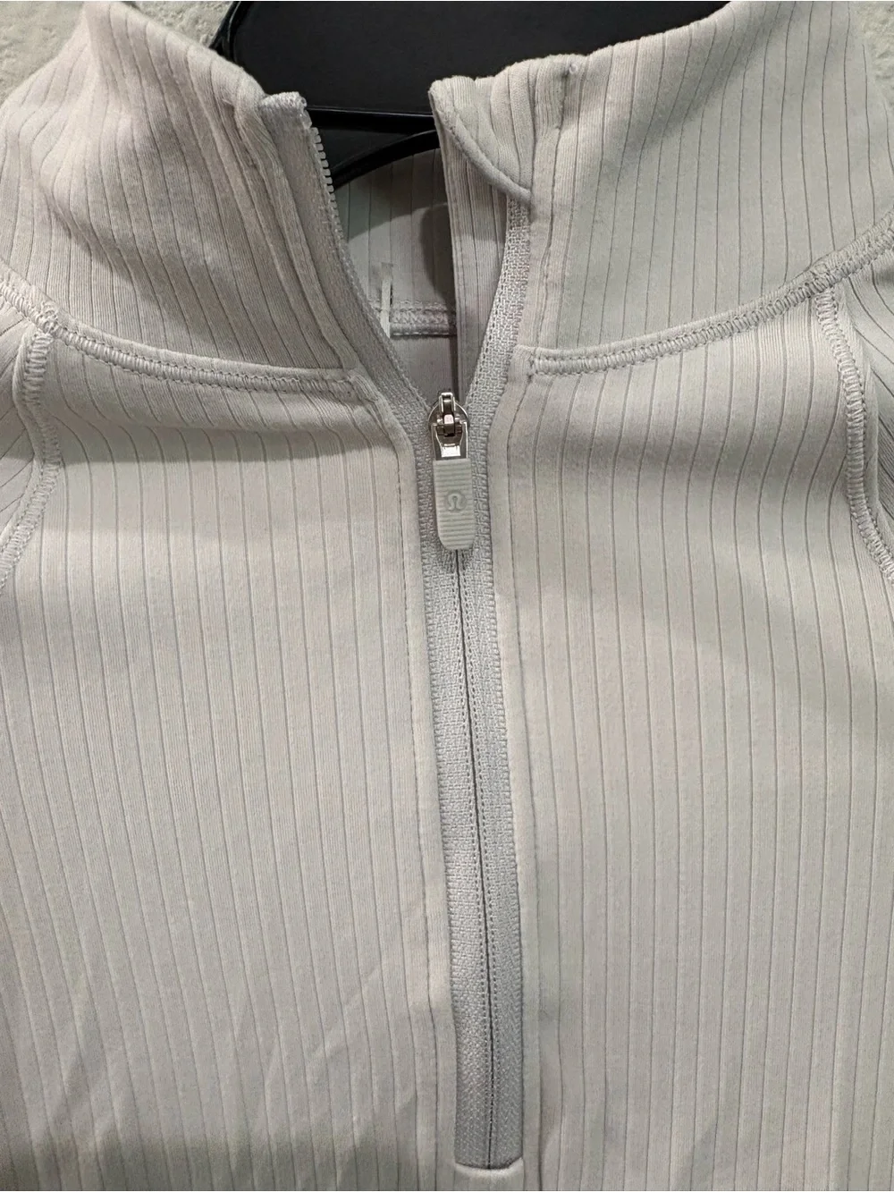 lululemon athletica light gray