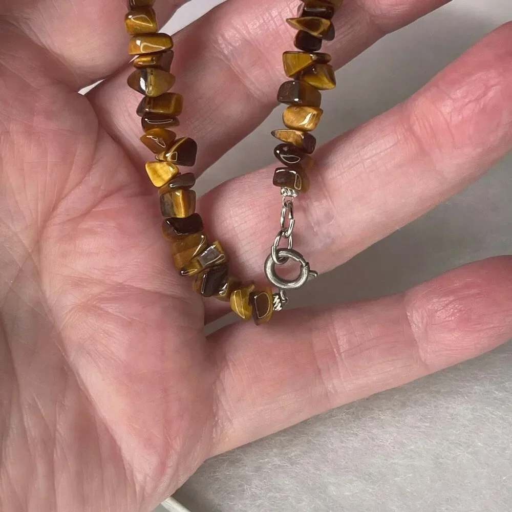 Vintage clasp spring approximately