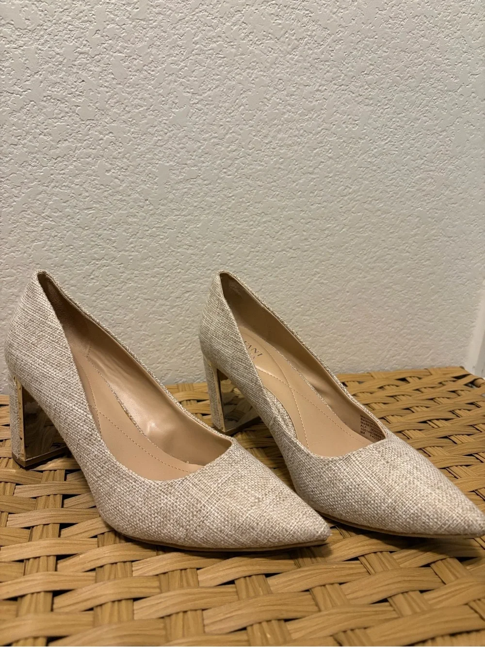 Alfani gorgeous pump