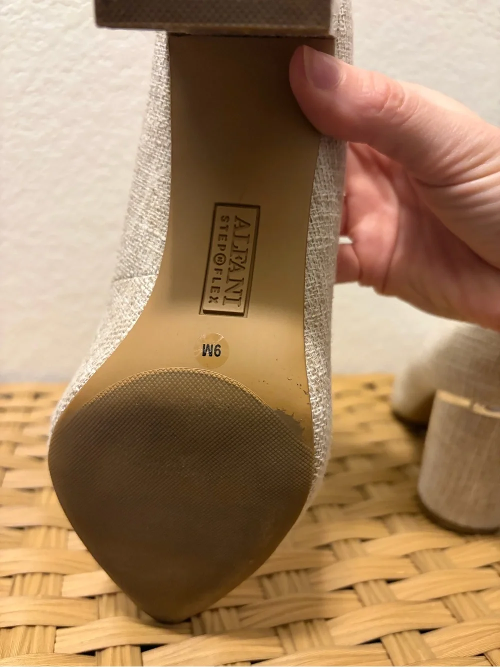 Alfani gorgeous pump