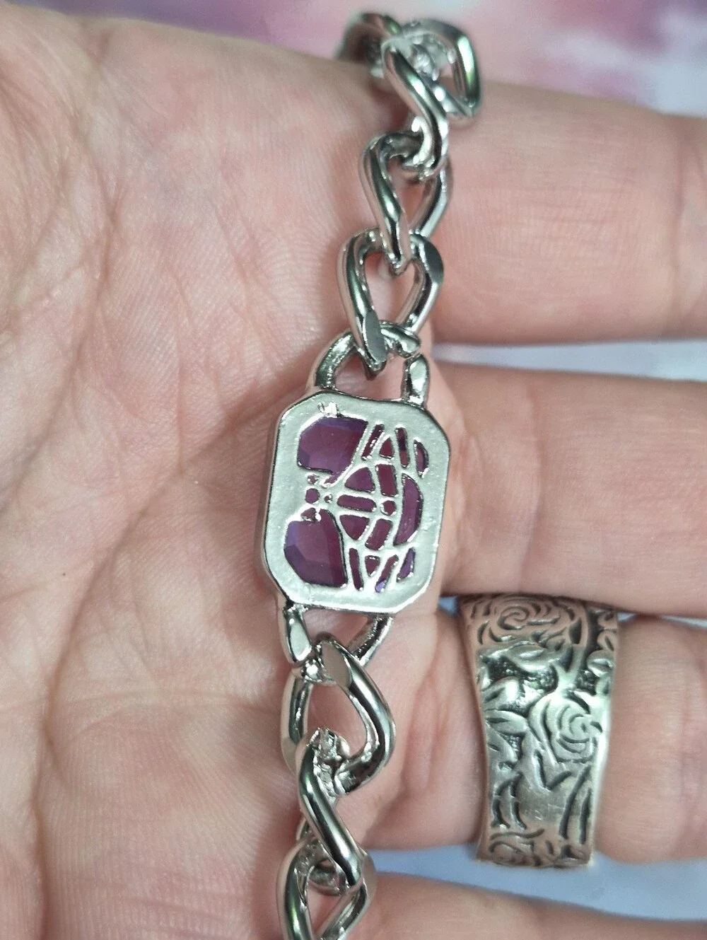 N/A stylish silver
