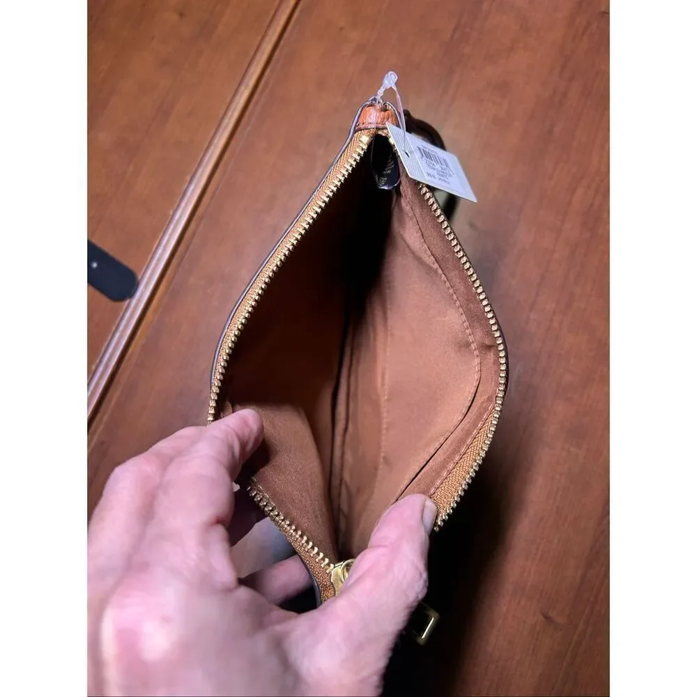 Fossil brand new