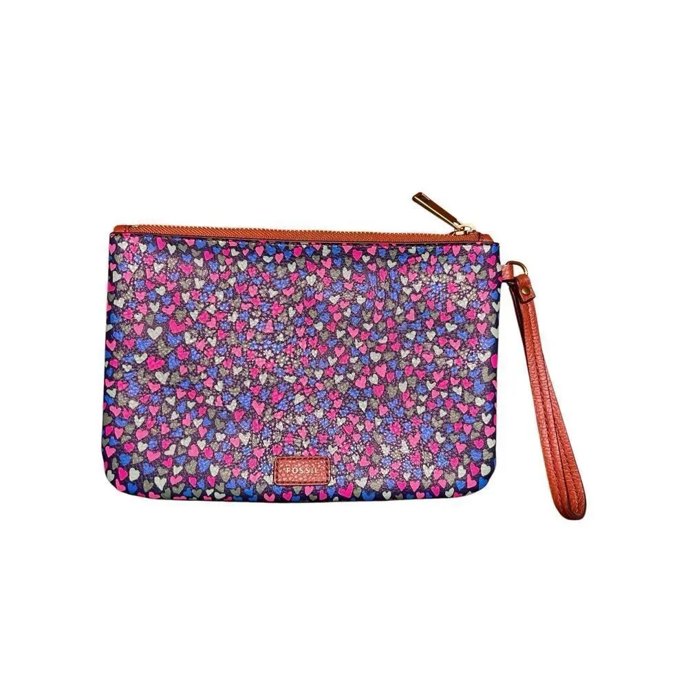 Fossil Tessa LG Hearts Wristlet NWT 8.5” x 6” NEW Blue Background with Hearts