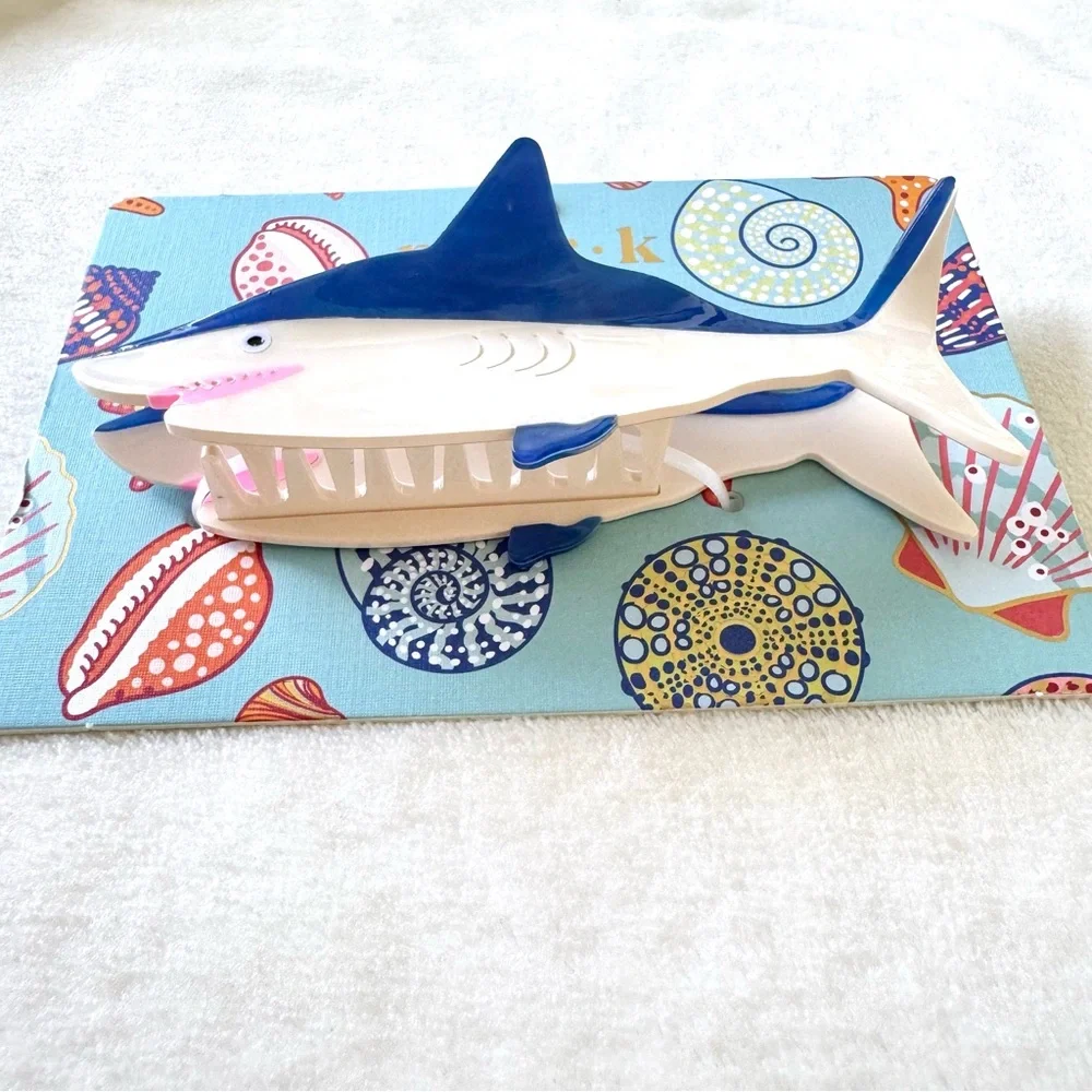 Viral Piper K Shark Hair Claw Clip