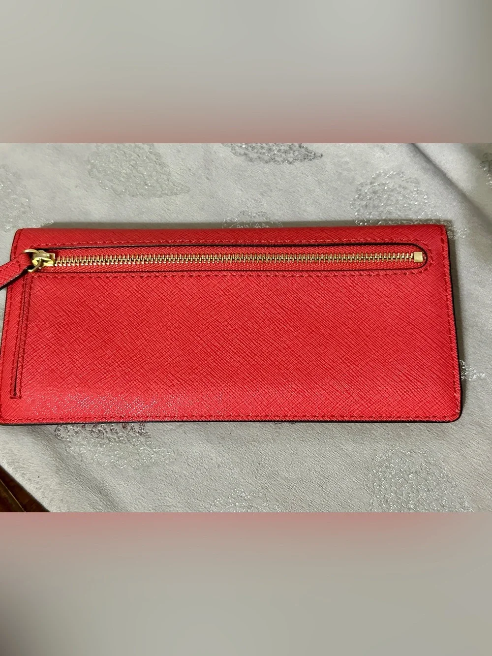 Michael Kors compact continental