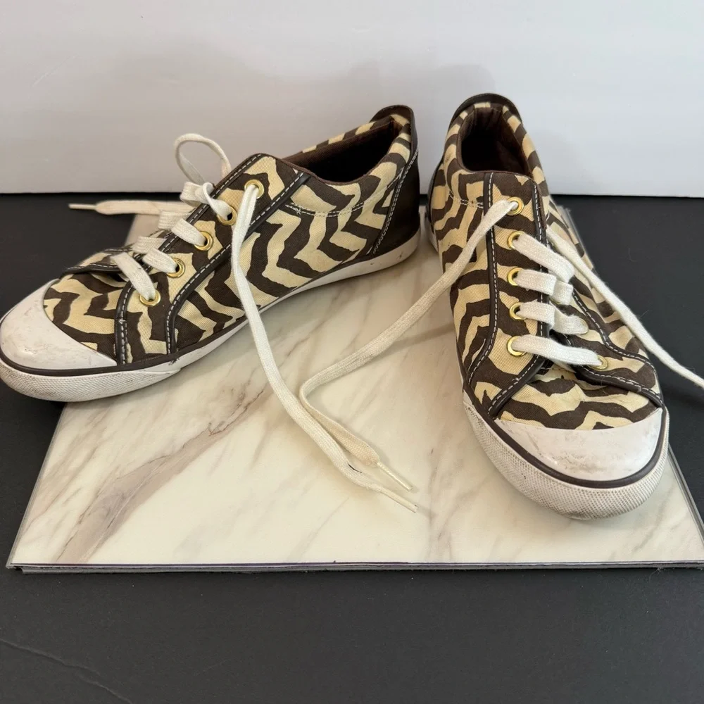 Coach Brown and Cream Zigzag Chevron Sneakers Sz 9