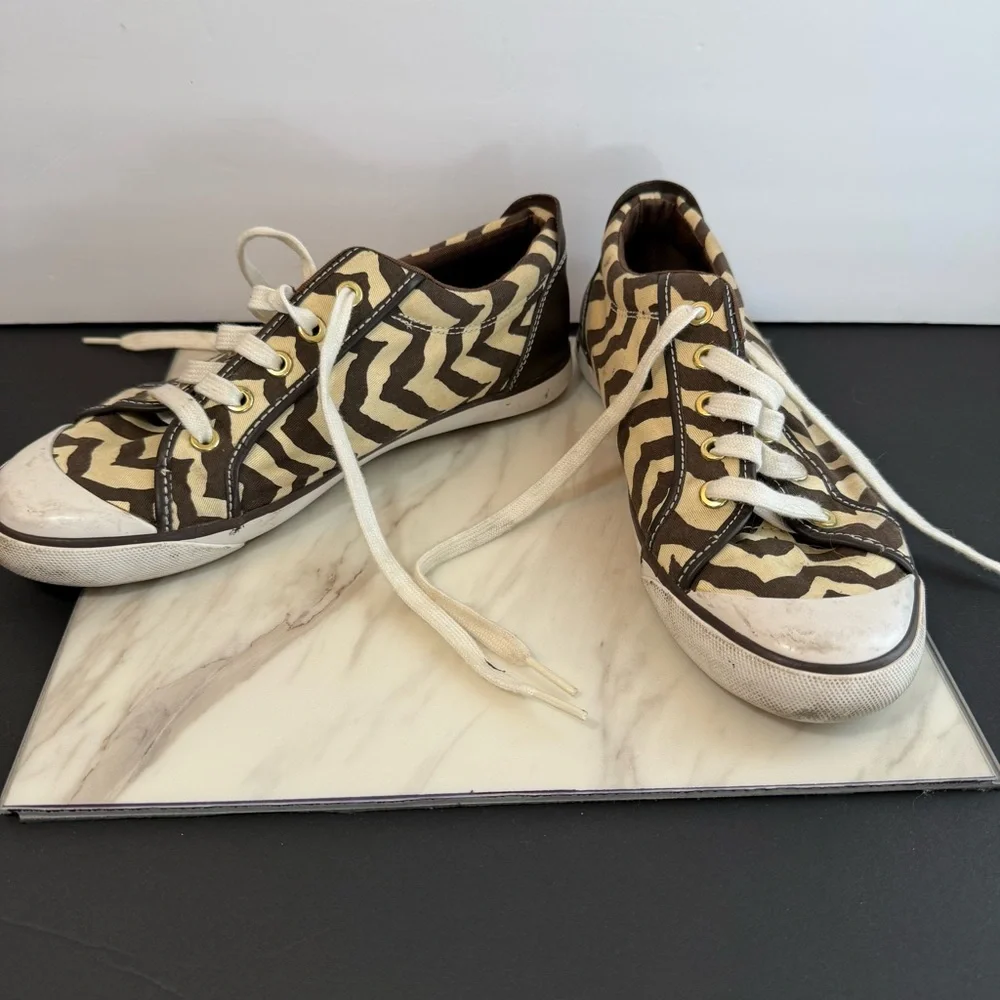 Coach Brown and Cream Zigzag Chevron Sneakers Sz 9