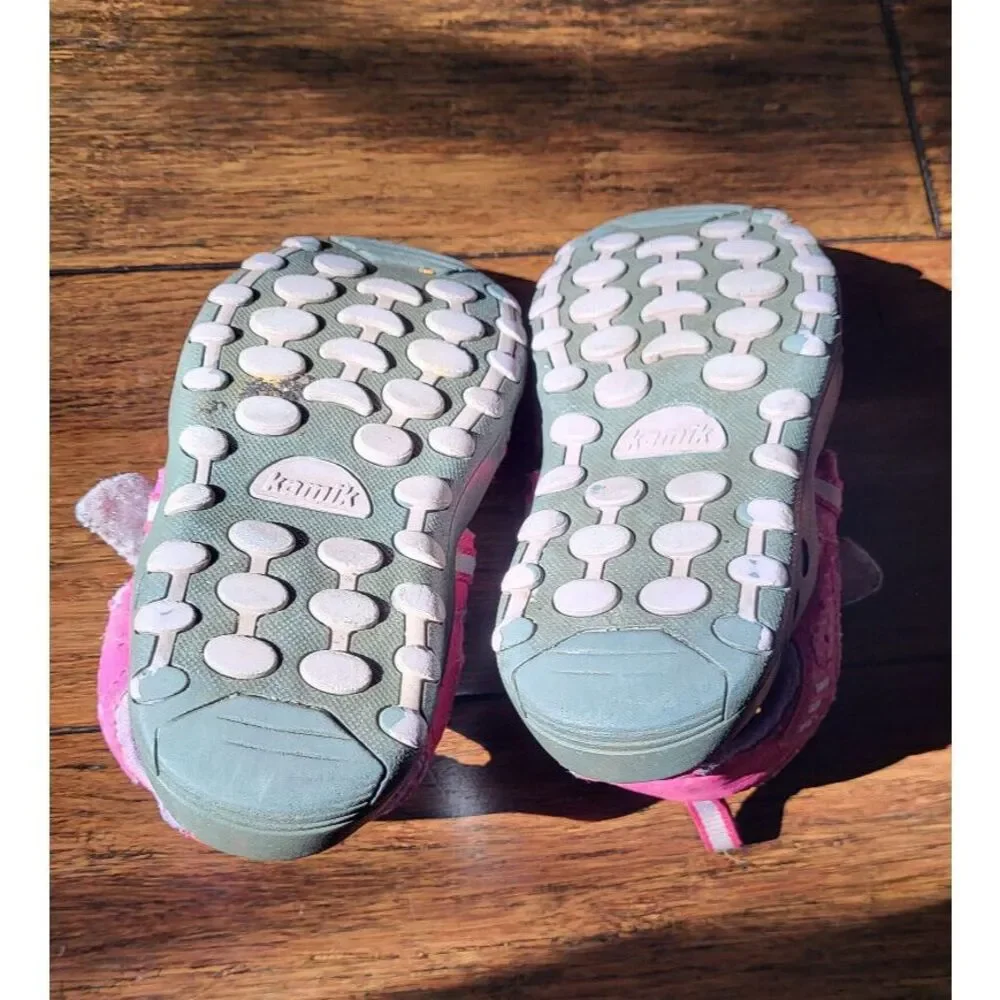 Kamik materials neoprene