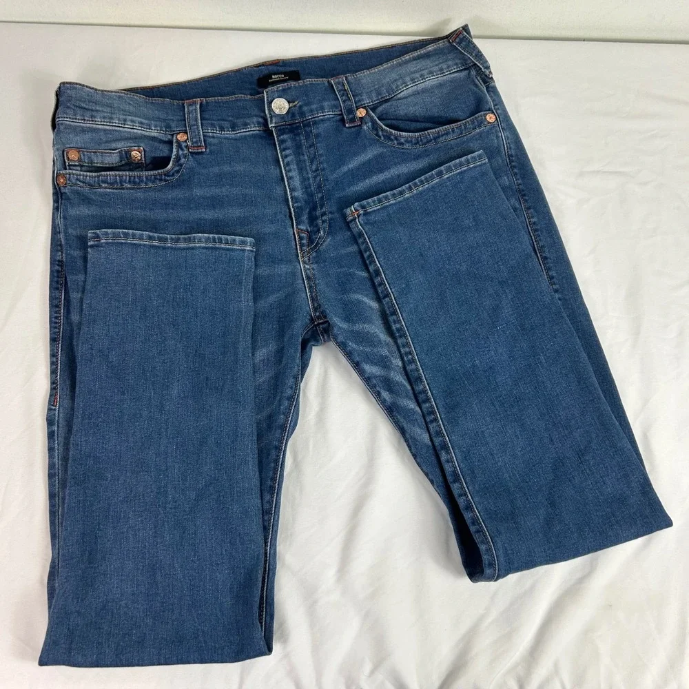 True Religion excellent pre