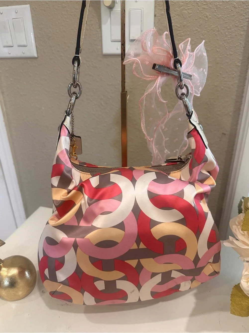 Coach tote interior