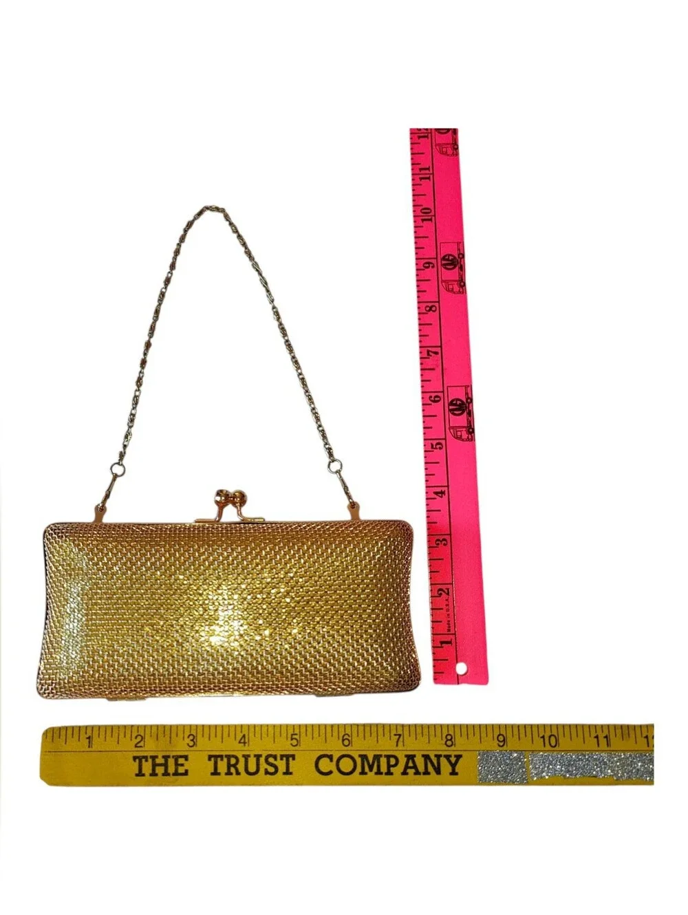 VTG Gold Mesh Evening Clutch Kiss Lock Black Velvet Flock Lining Hard Shell Case