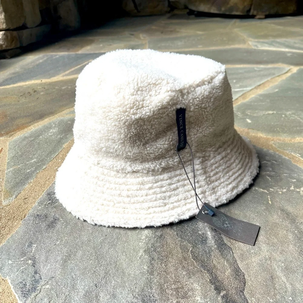Vince Camuto bucket hat