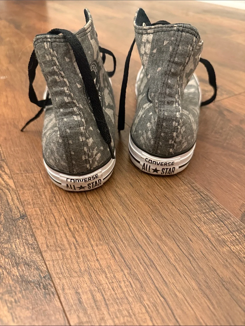 Converse iconic high