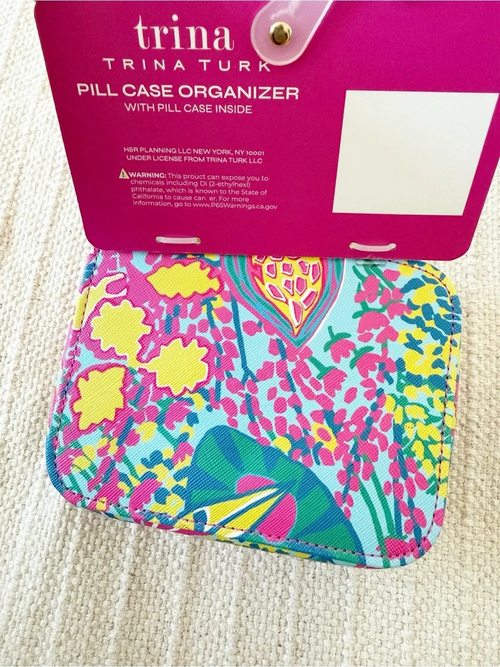 Trina Turk Travel Pill Case with 8-Compartment Tray Pink Floral