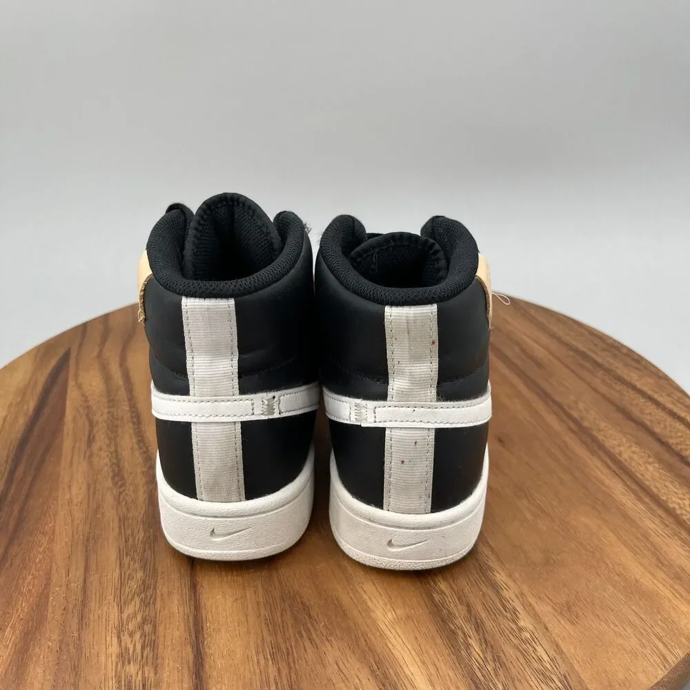 Nike court royale