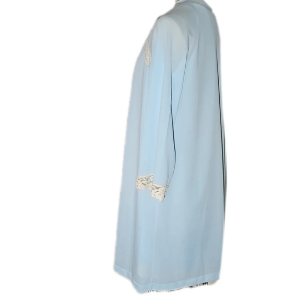 Vintage Van Raalte Robe And Chemise Peignoire Set. Size Small