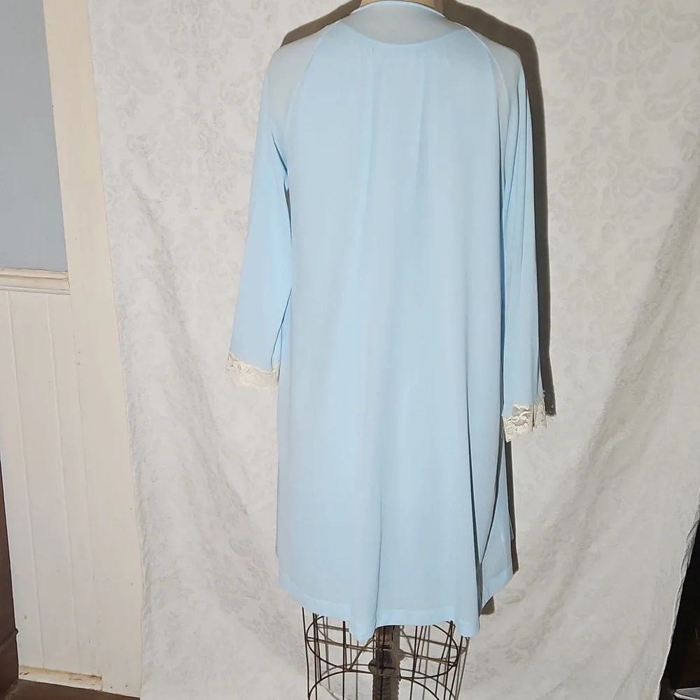 Vintage Van Raalte Robe And Chemise Peignoire Set. Size Small