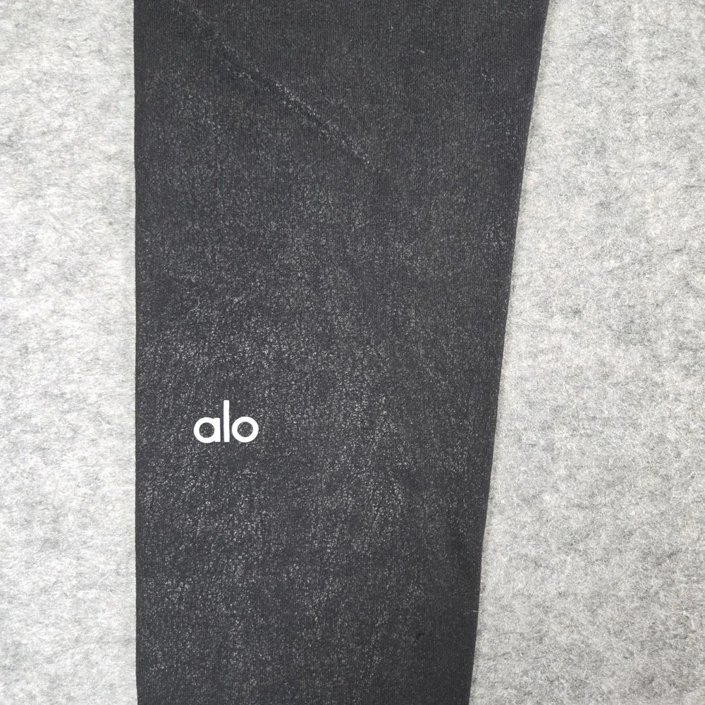 ALO Yoga measurements waist