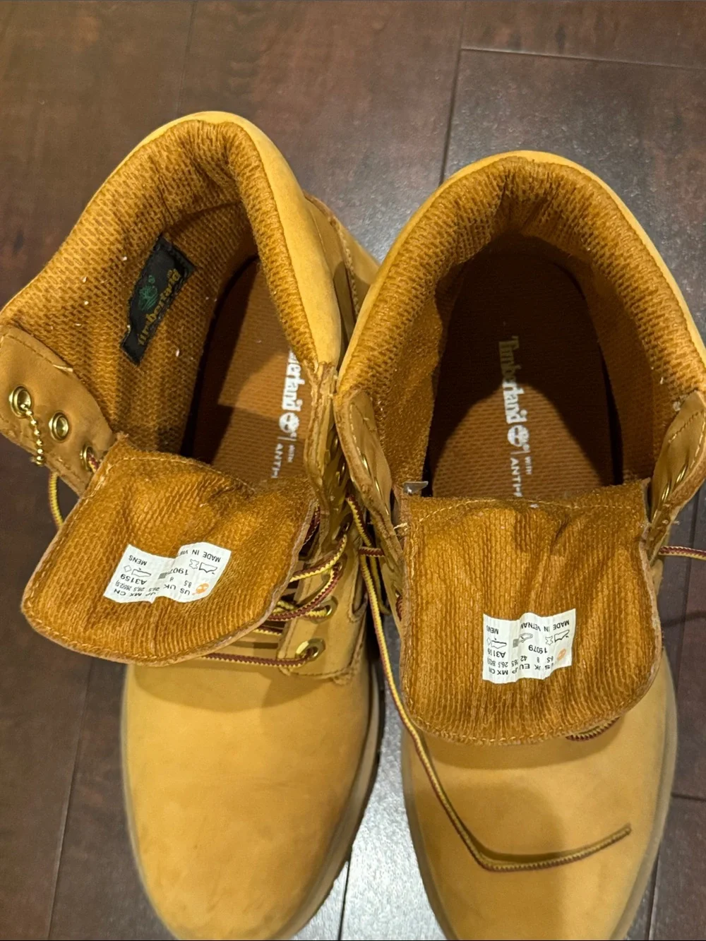 Timberland pre owned
