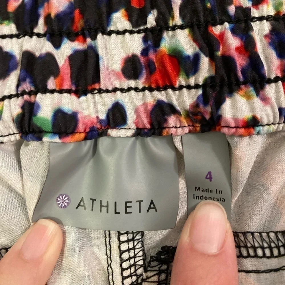 Athleta Multicolor Abstract Watercolor Print Athletic Shorts Size 4