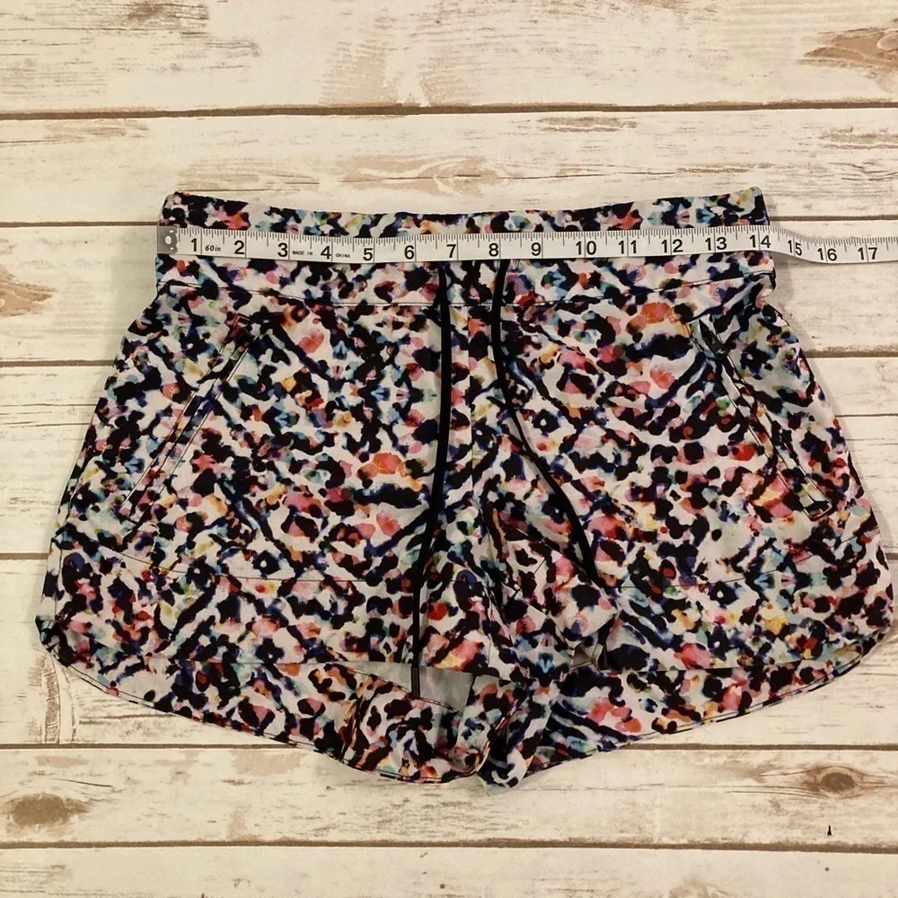Athleta Multicolor Abstract Watercolor Print Athletic Shorts Size 4