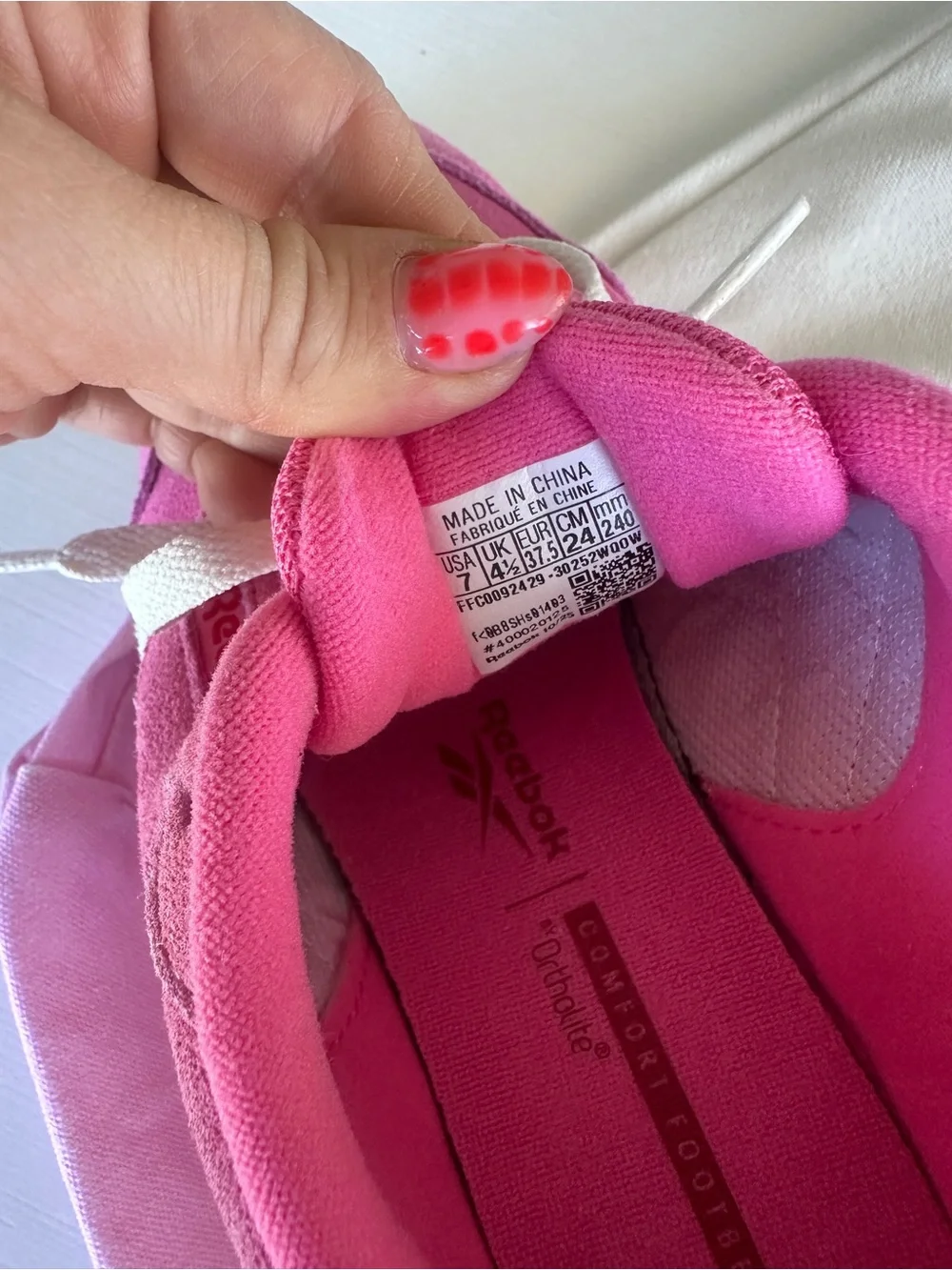 Reebok like cushioned laces