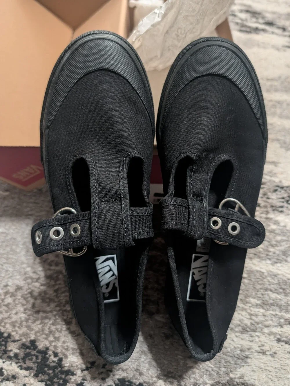 Vans black canvas