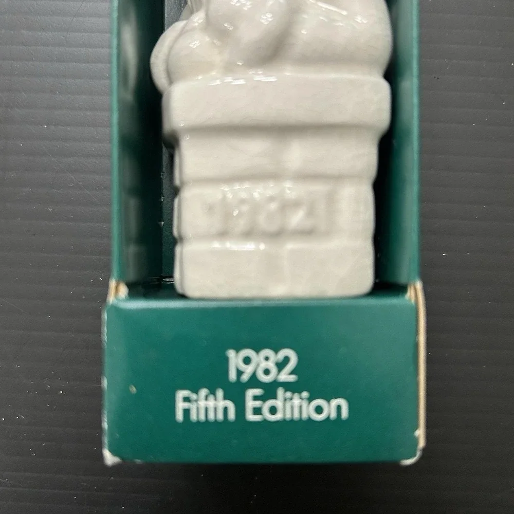 Goebel embossed edition