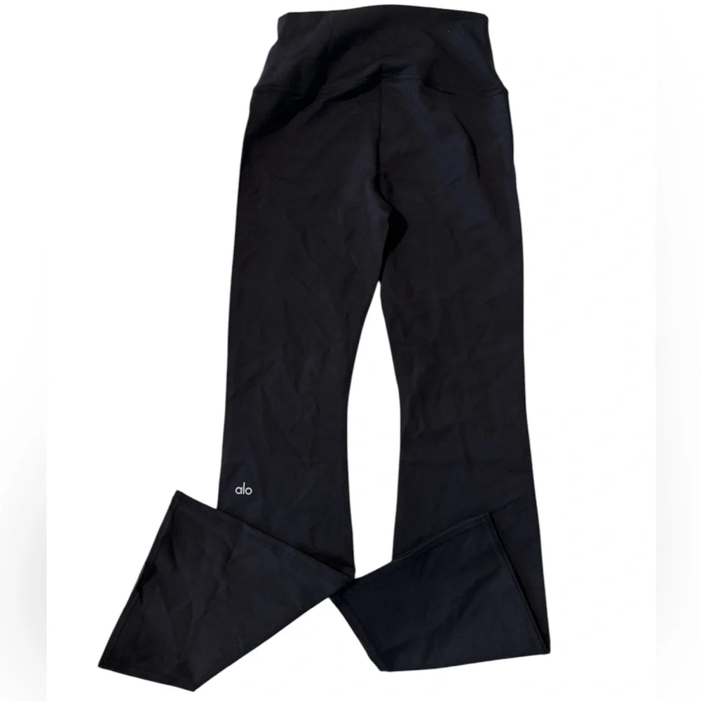 ALO Yoga color black