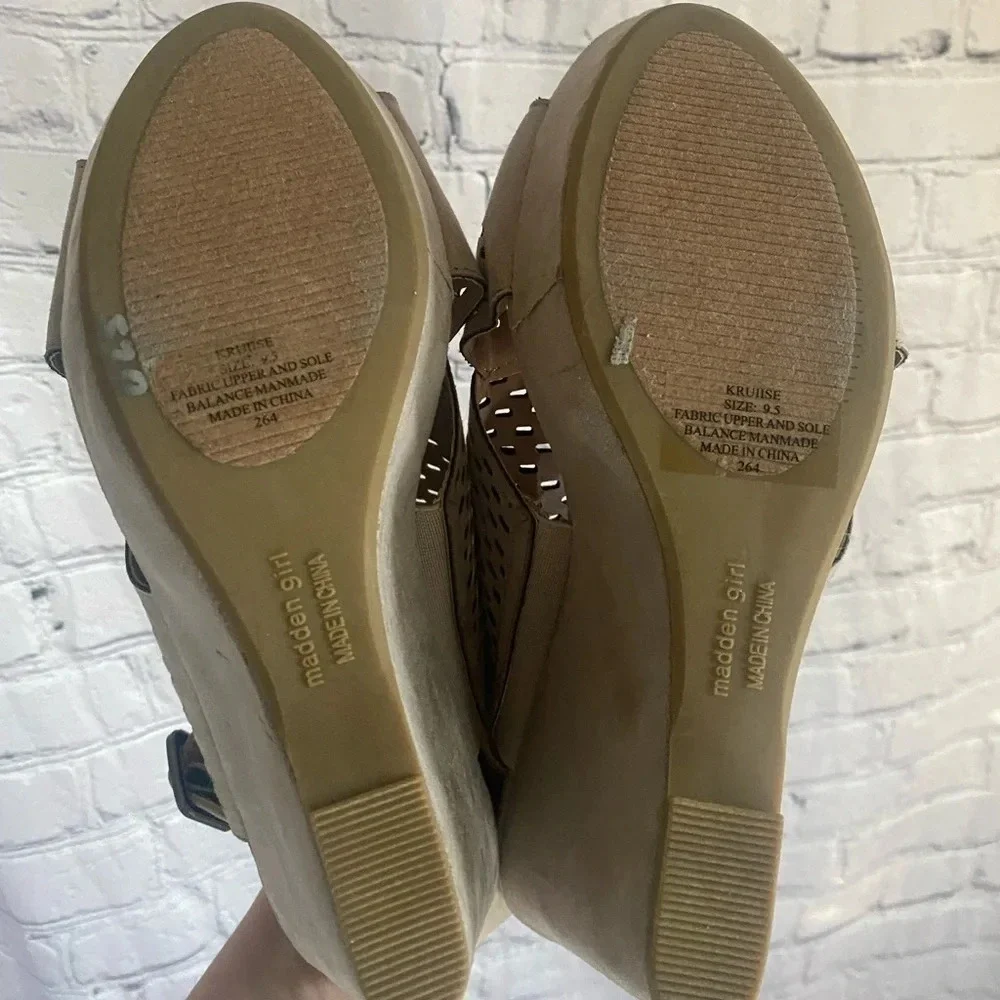 Madden Girl new without