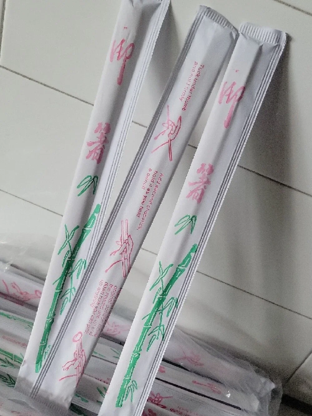 Chopsticks 75 Pairs Brand New/Smoke Free Disposable