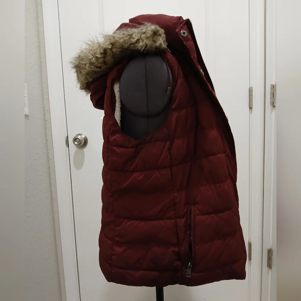 Banana Republic maroon front