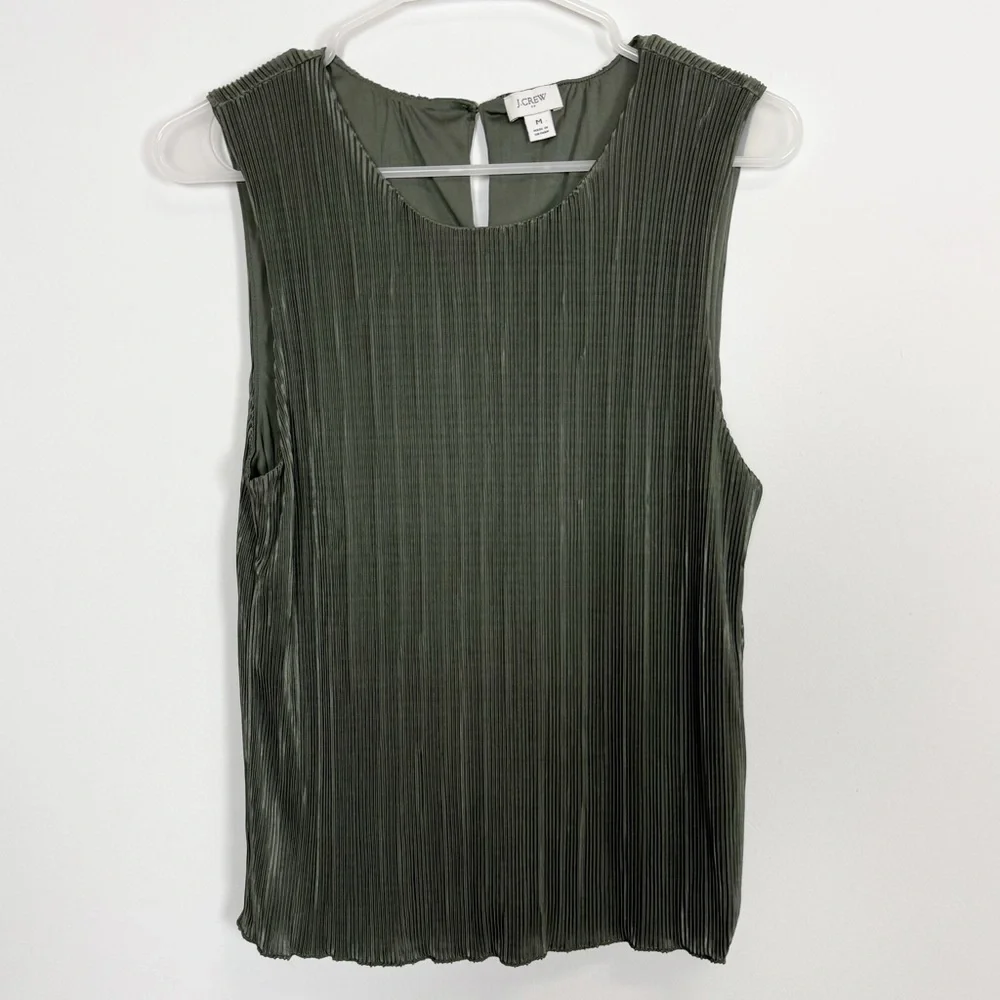 J Crew Plissé Shell Top Womens Medium Green Spanish Moss $79 CC215 Blouse Shirt