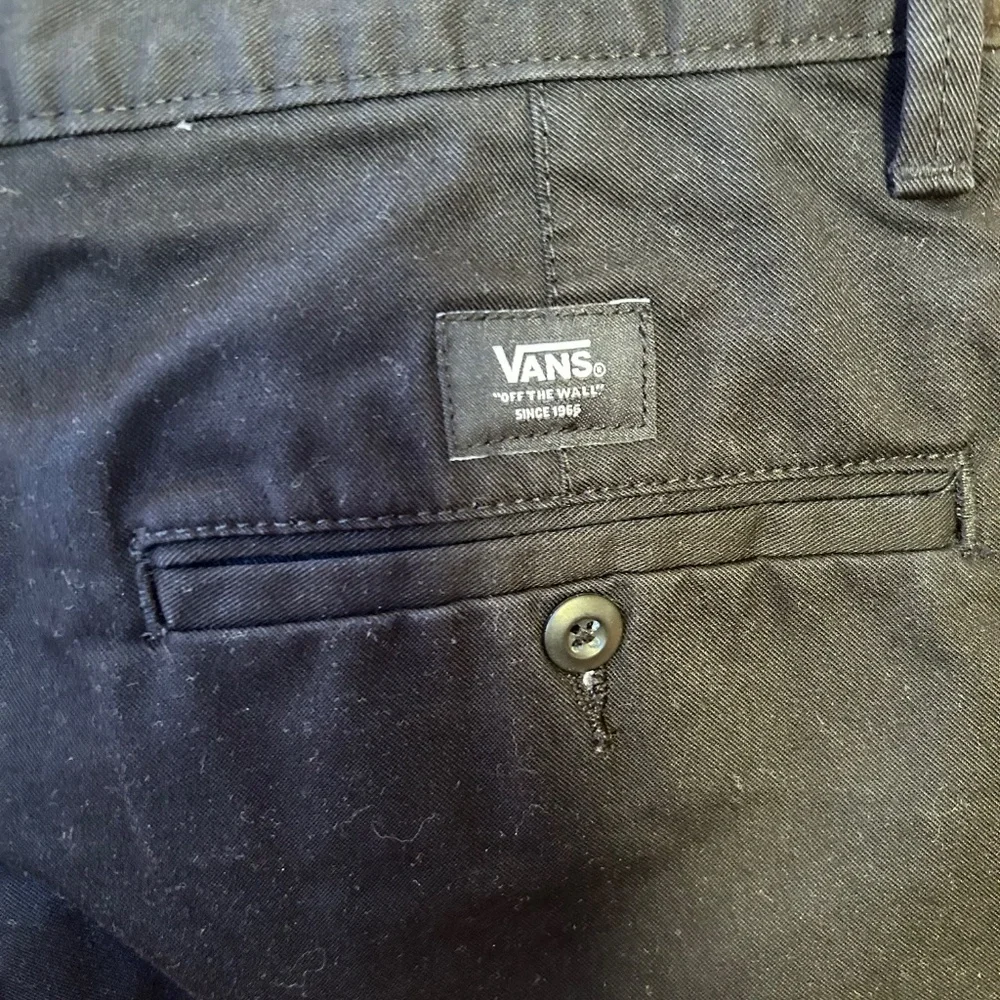 Vans Authentic Chinos Relaxed Fit Black Mens Size 30‎
