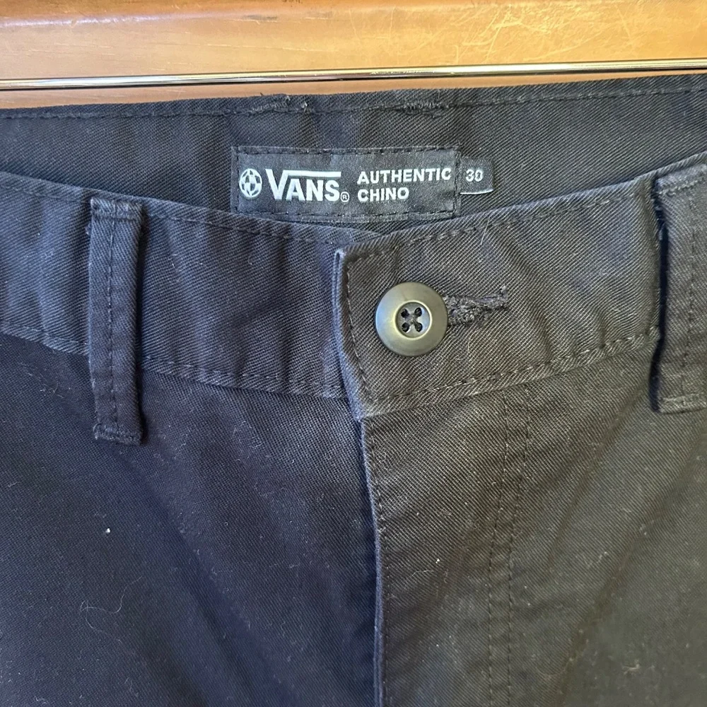 Vans Authentic Chinos Relaxed Fit Black Mens Size 30‎