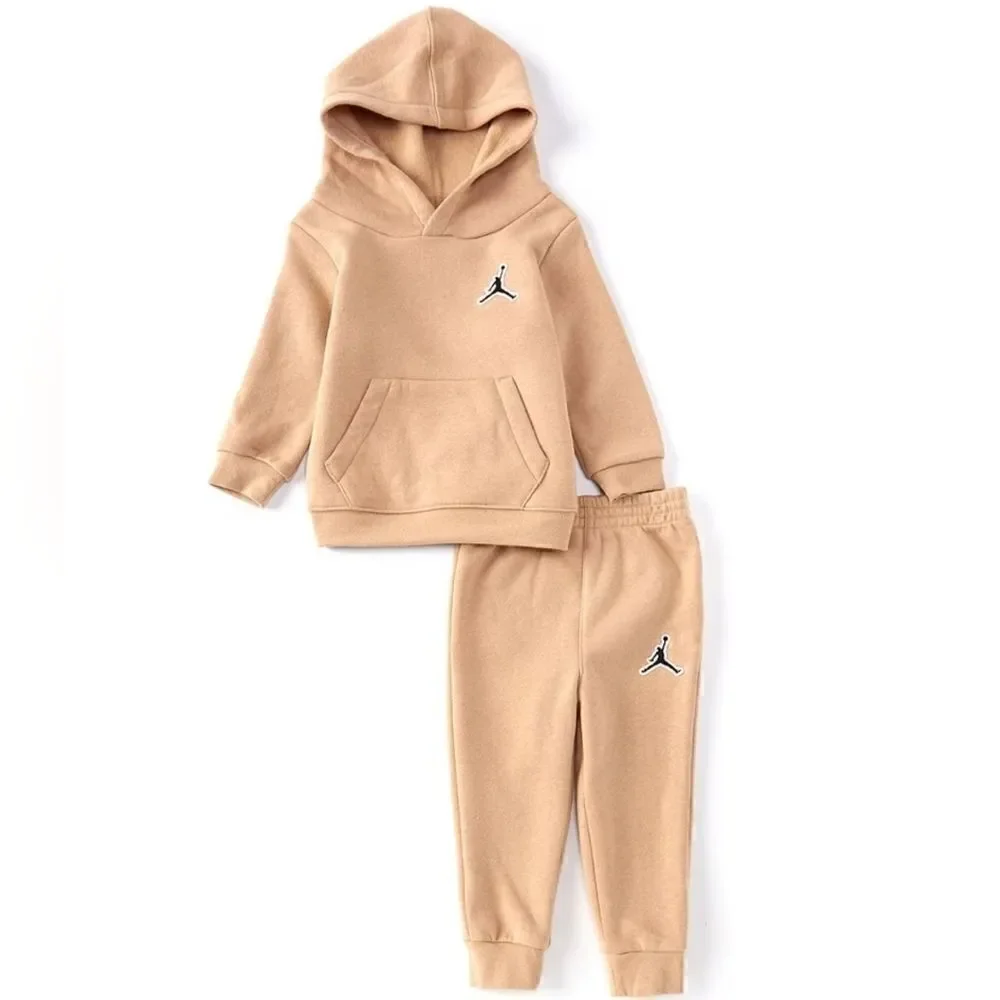 Infant Jordan 2 peice hoodie sweat pants set