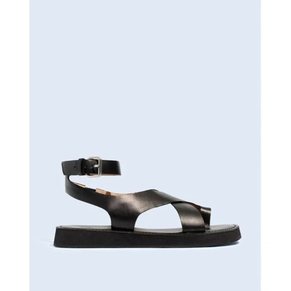 Madewell sleek stylish